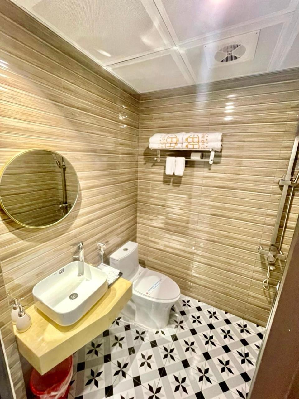 Grand Ha Noi Hotel Hanoi Bagian luar foto